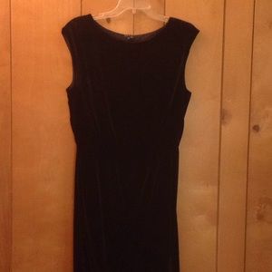 Perfect little black dress. Sz 10 velveteen fabric